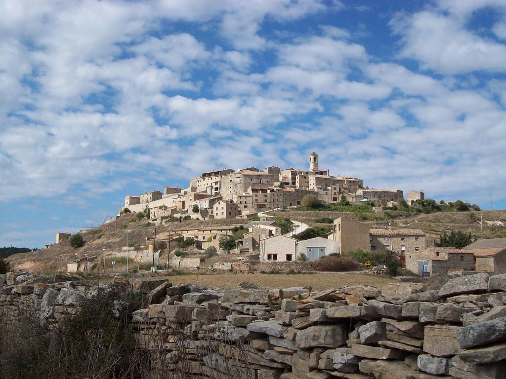 Rural Horizons On La Ruta Del Cister Hotel Fores ภายนอก รูปภาพ